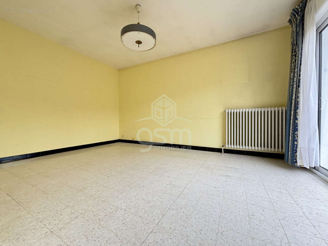 Maison à SAINTE-MAURE-DE-TOURAINE