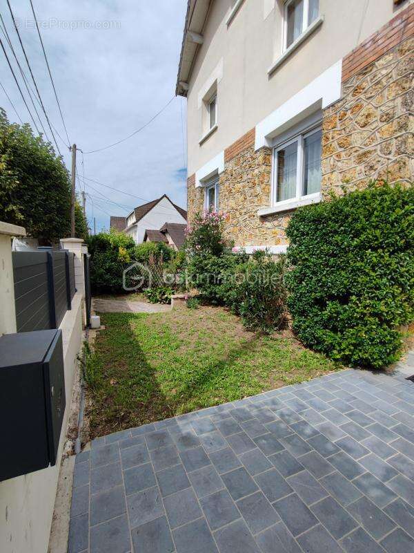 Maison à GOURNAY-SUR-MARNE