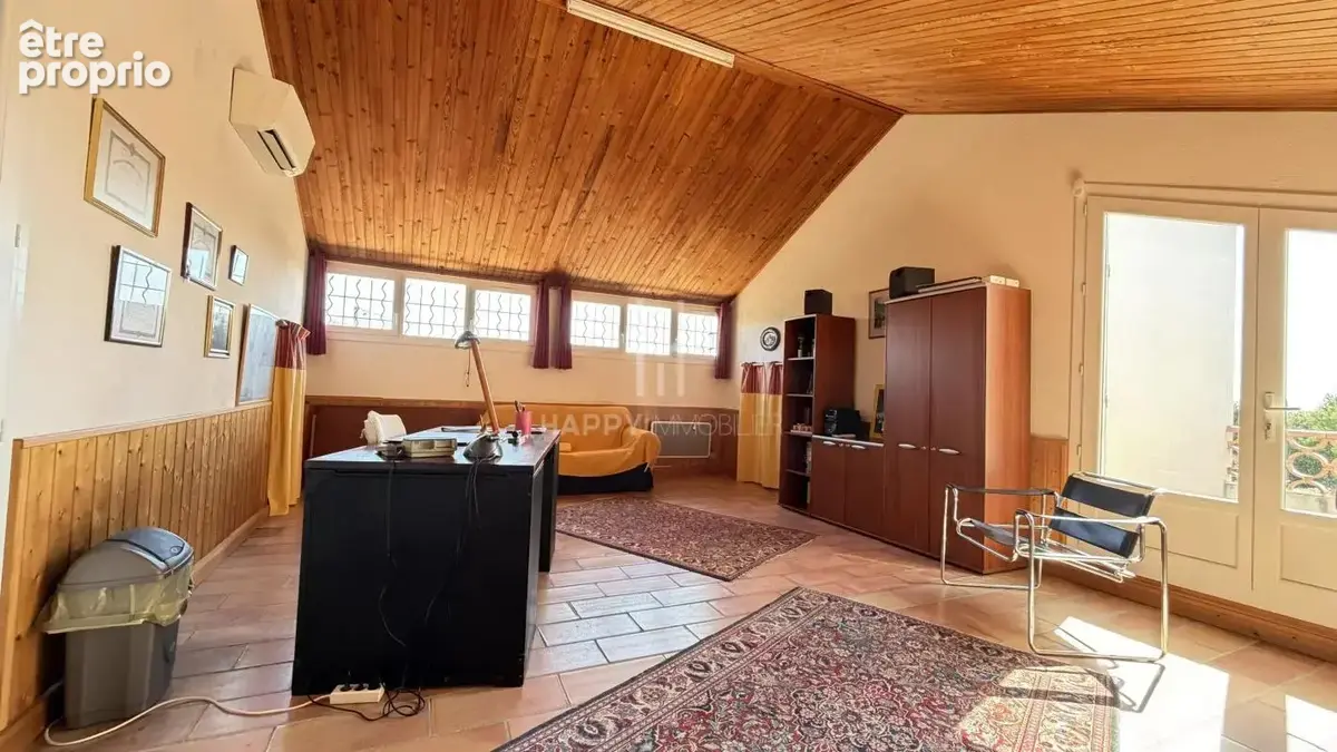 EXCLUSIVITE : Mouriès, proche village et commerces , maison de plain pied - photo 19