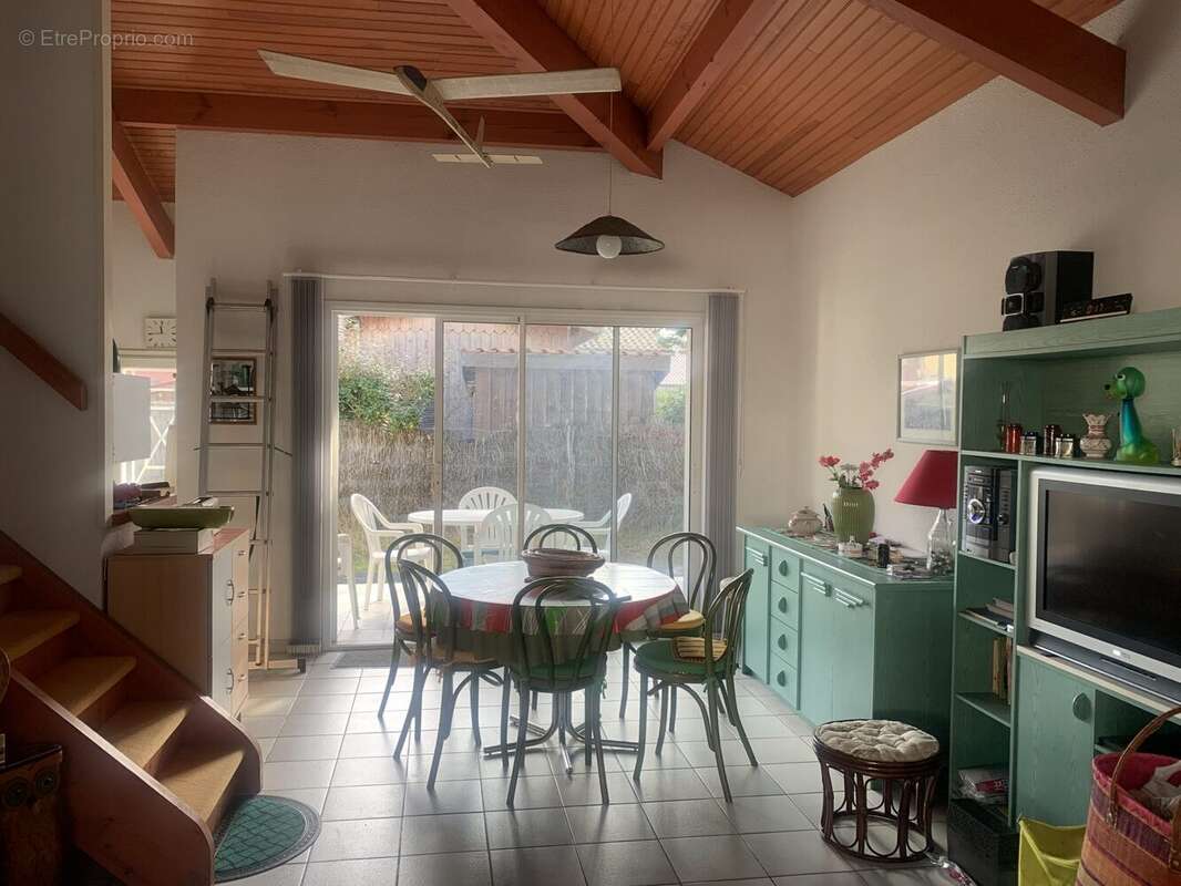 pièce à vivre - Maison à BISCARROSSE