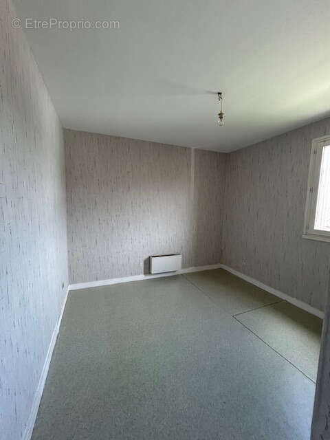 Maison à SAINT-ROMAIN-DE-JALIONAS