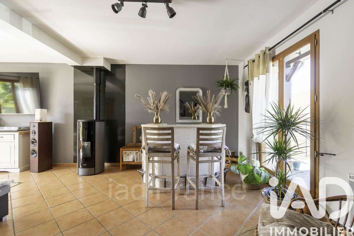Photo 3 - Maison à LIMETZ-VILLEZ