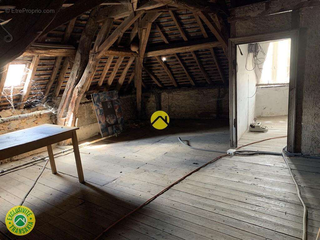 Maison à SAINTE-SEVERE-SUR-INDRE