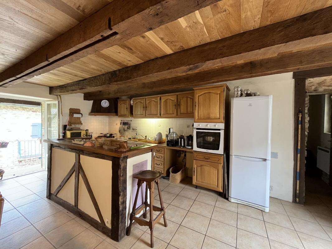 Maison à SAINT-LAURENT-LES-TOURS