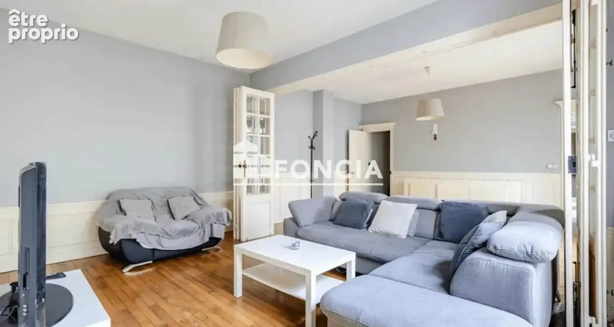 Maison de 4 pièces de 104 m² au centre ville - photo 3