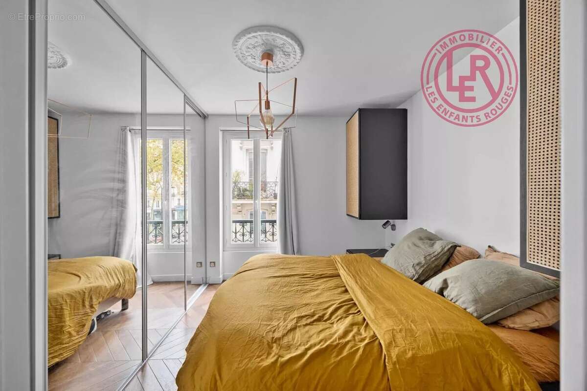 Appartement à PARIS-3E