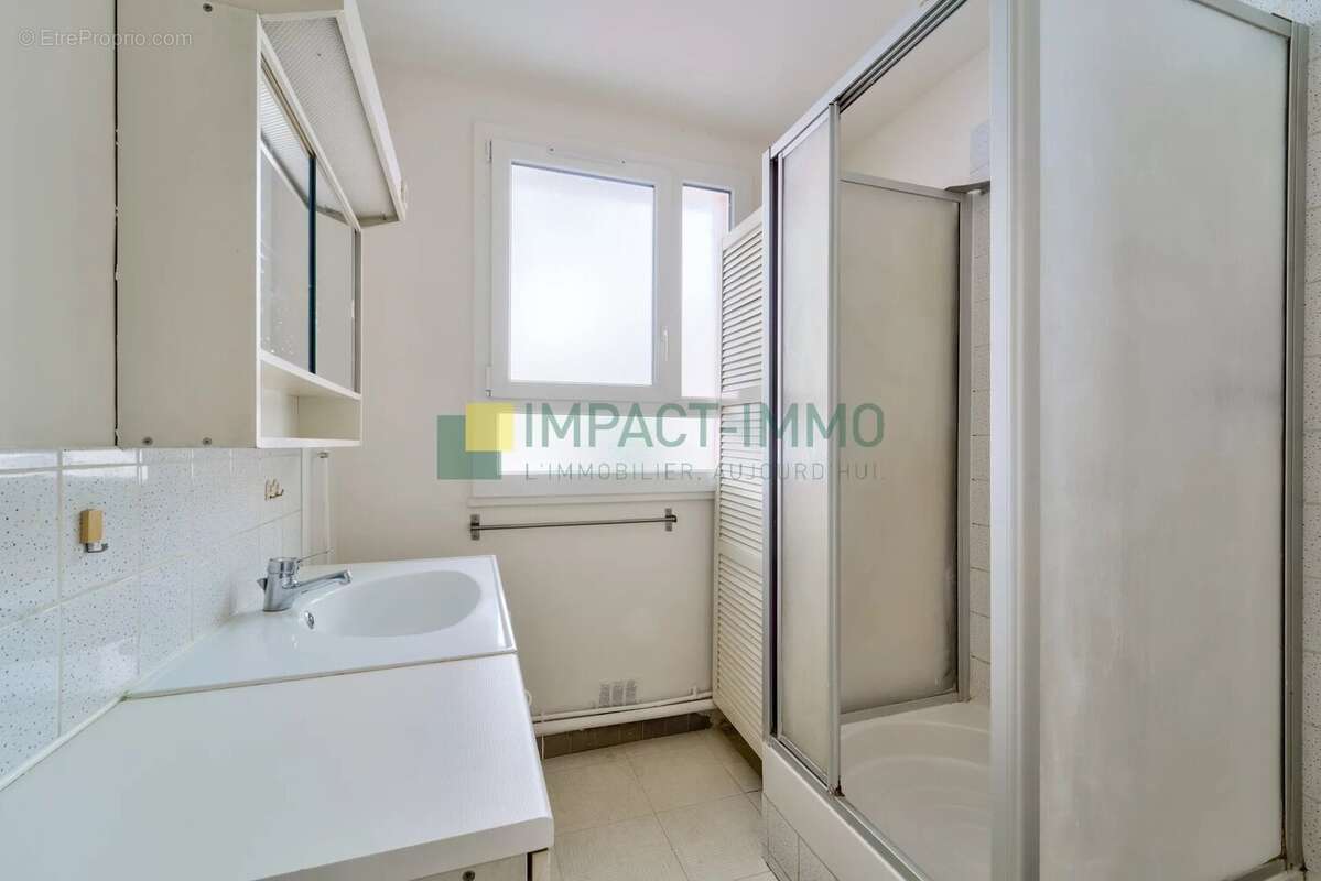 Appartement à CLICHY