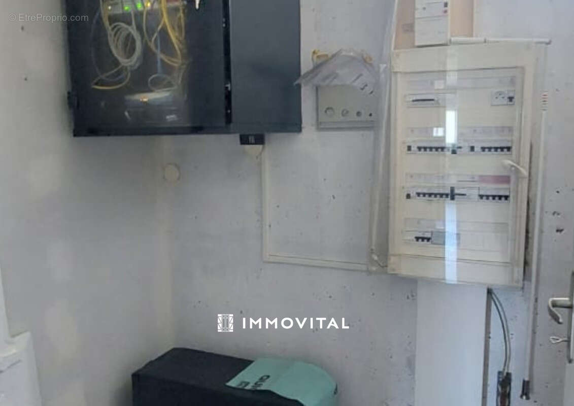 Commerce à LE MOULE