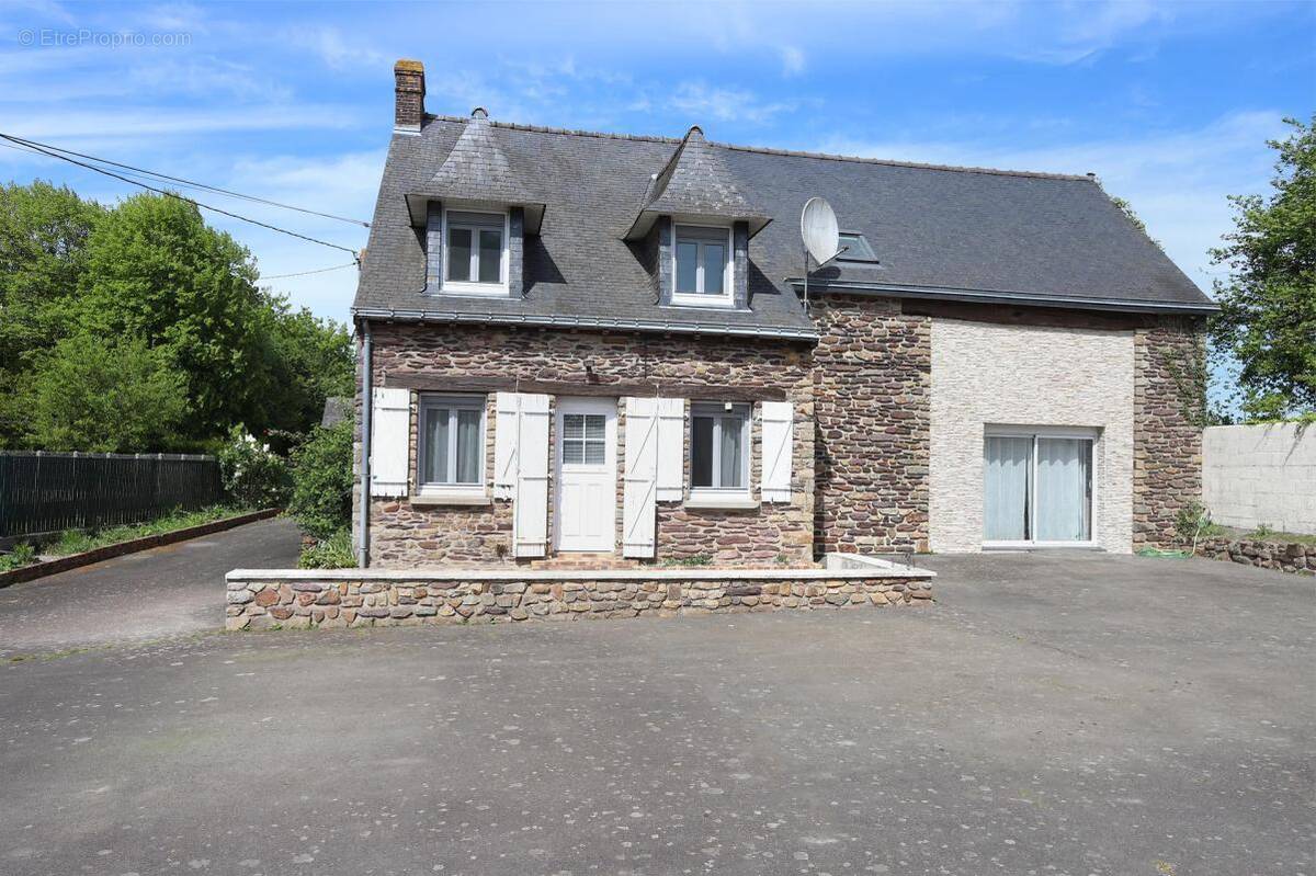 Maison à RETIERS