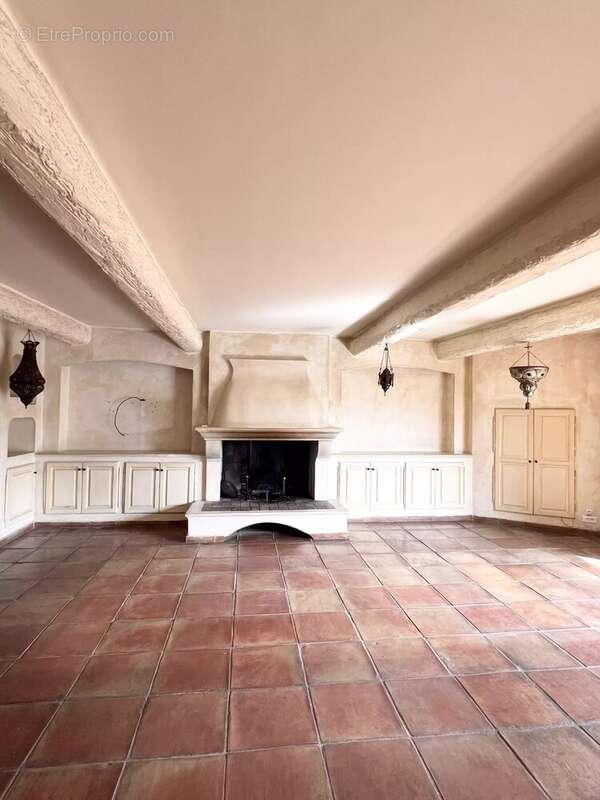 Appartement à COGOLIN