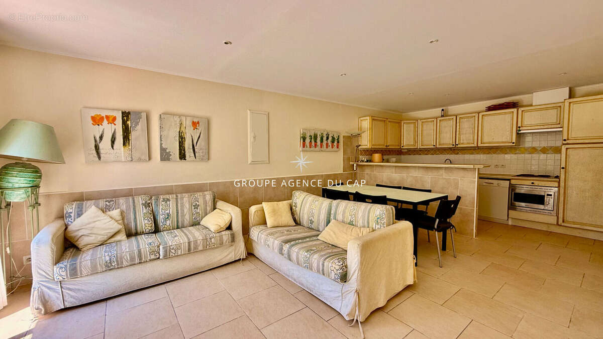 Maison à LES ISSAMBRES