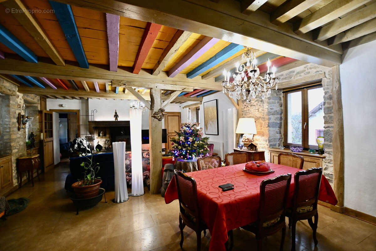 Maison à VEZELAY