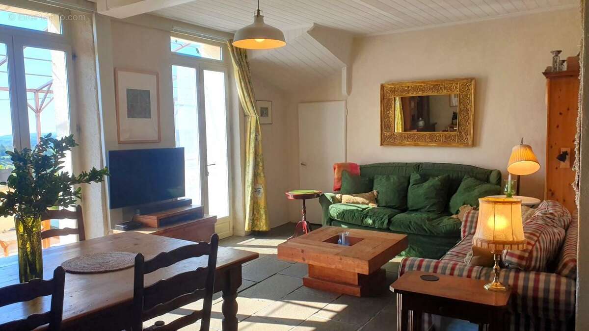 Maison à BOR-ET-BAR