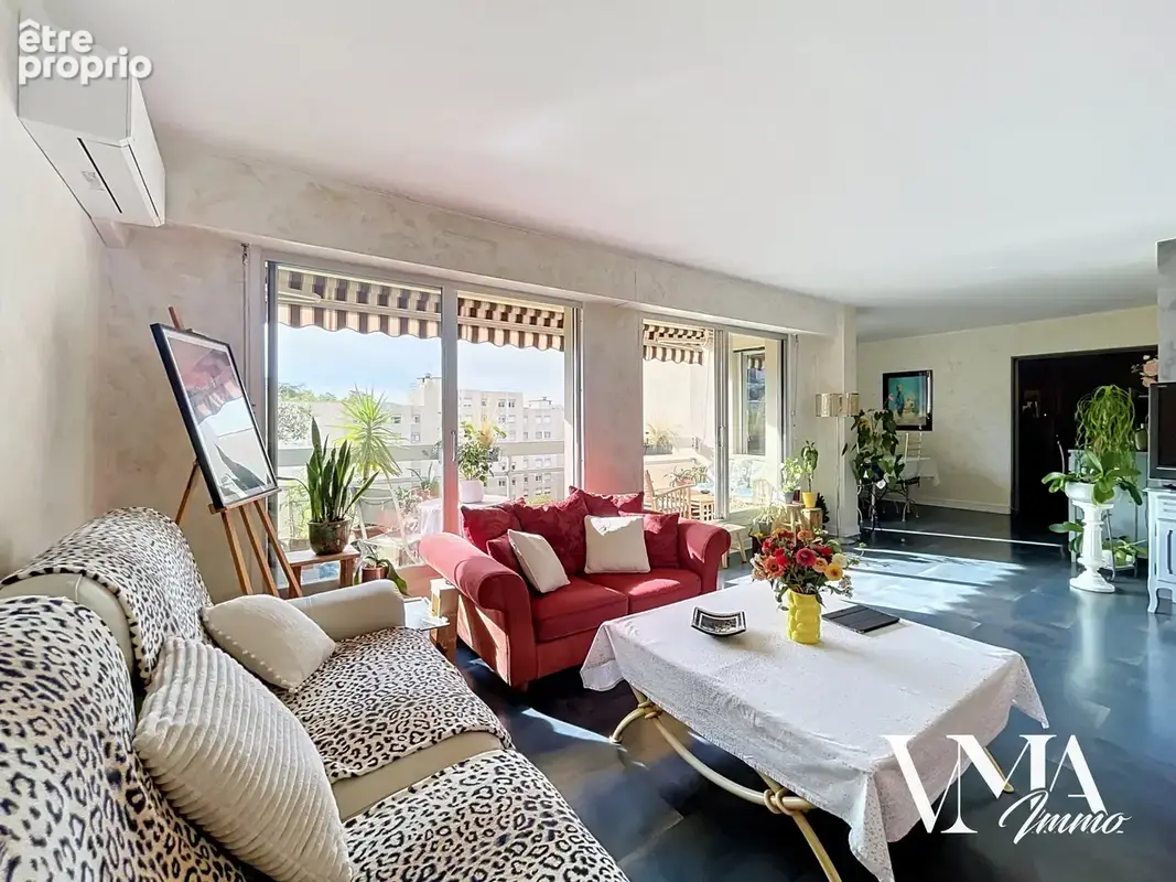 Appartement T5 de 118 m2 Climatisé avec balcon Sud-Ouest, vue dégagée et parking - photo 4