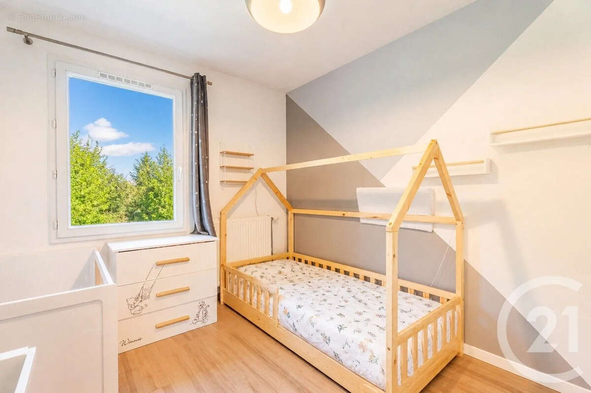 Appartement à EZE