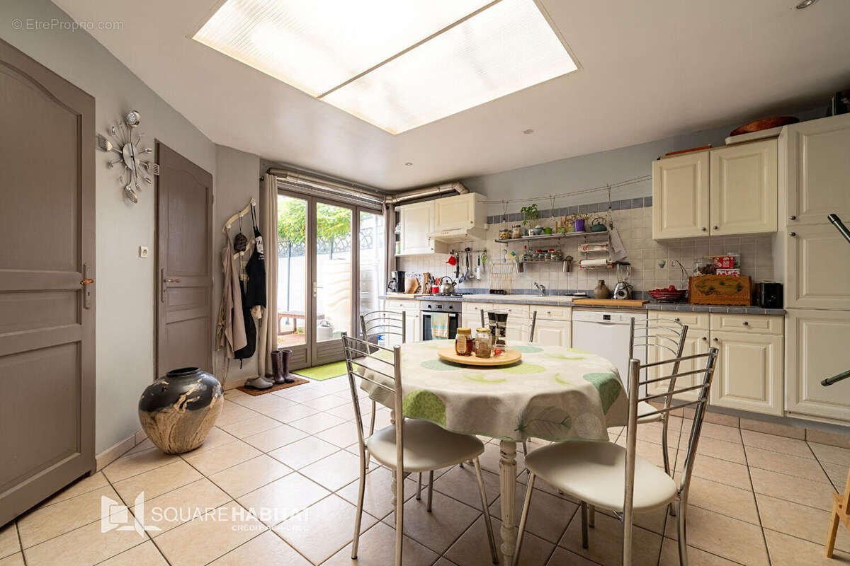 Maison à SIN-LE-NOBLE