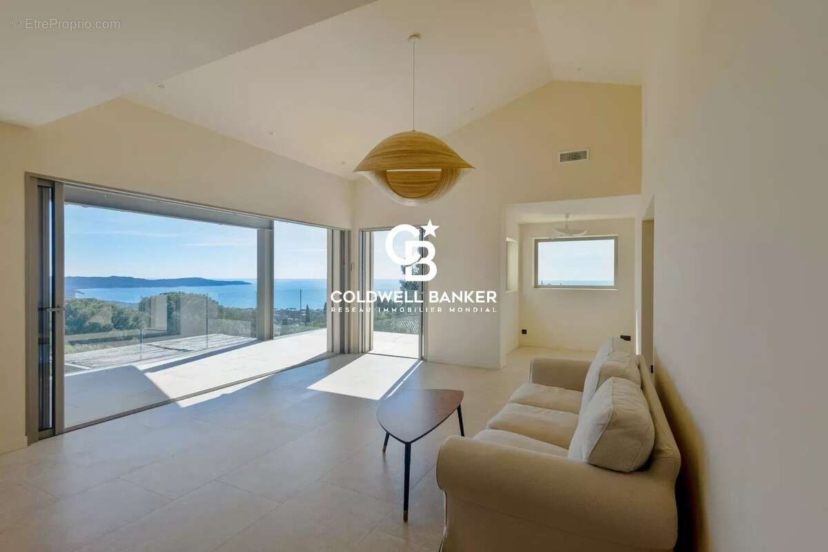 Maison à CAVALAIRE-SUR-MER