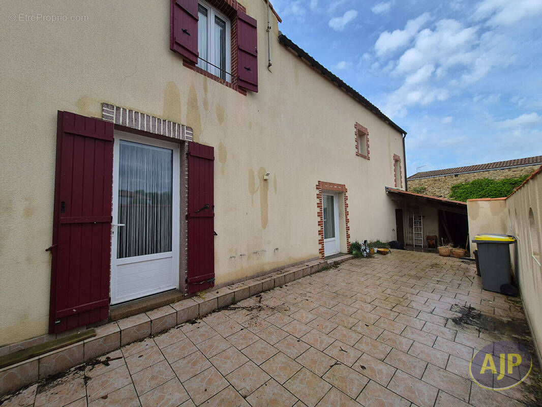 Maison à SAINT-PHILBERT-DE-GRAND-LIEU