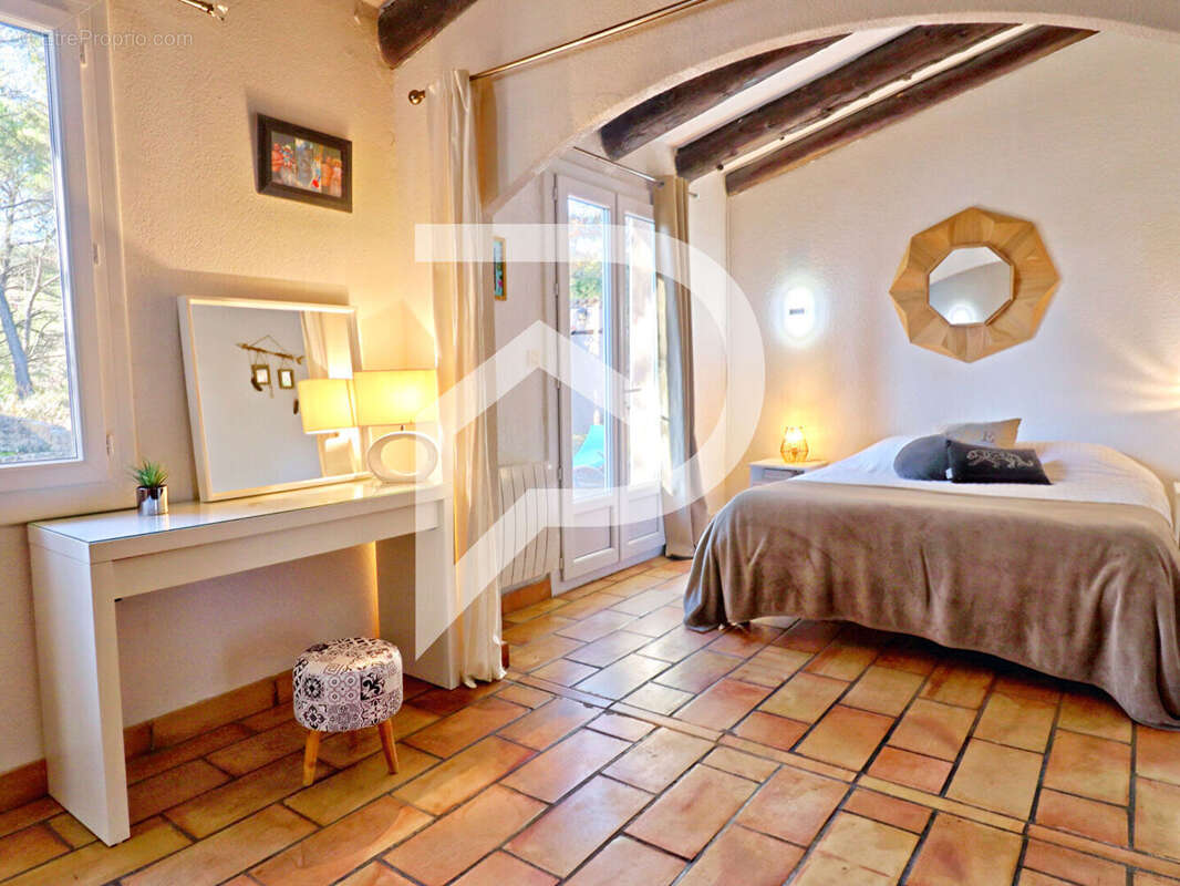 Maison à PIERREVERT