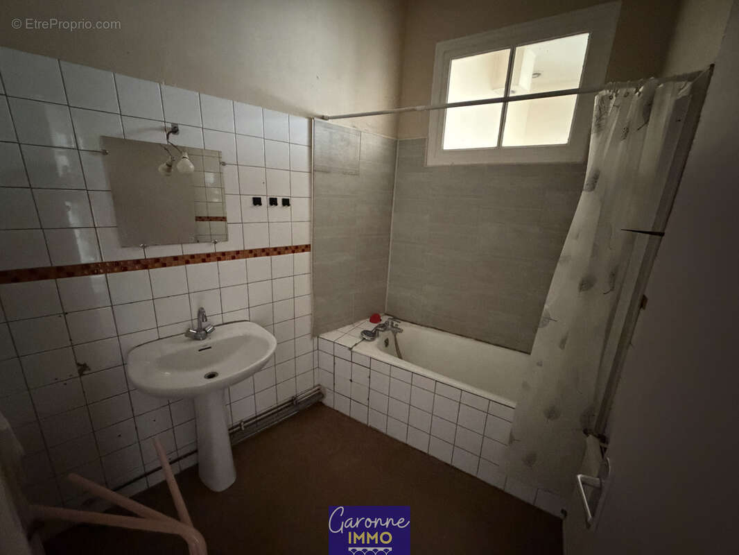 Appartement à CLAIRAC