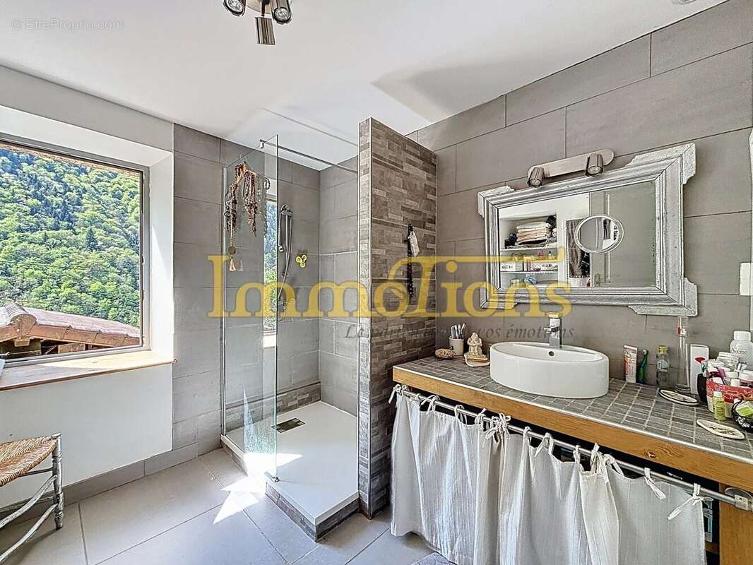 Maison à SAINT-LAURENT-EN-ROYANS