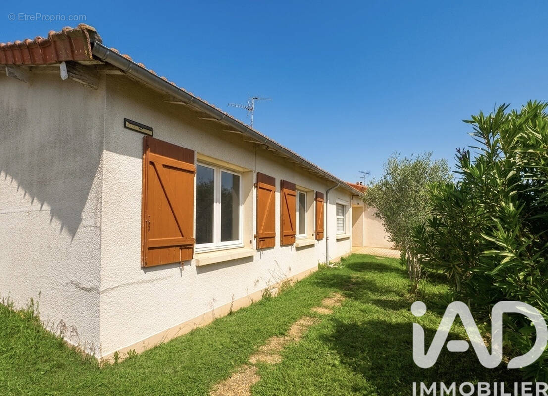 Photo 1 - Maison à SMARVES