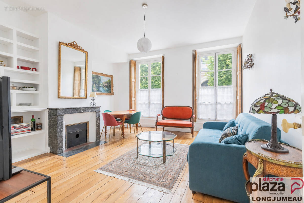 Appartement à VERSAILLES
