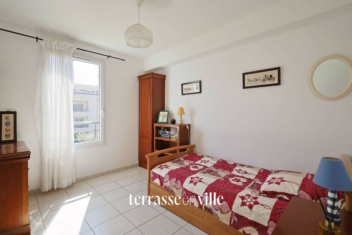 Appartement à SIX-FOURS-LES-PLAGES