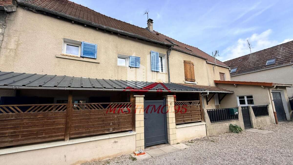 Maison à VEMARS