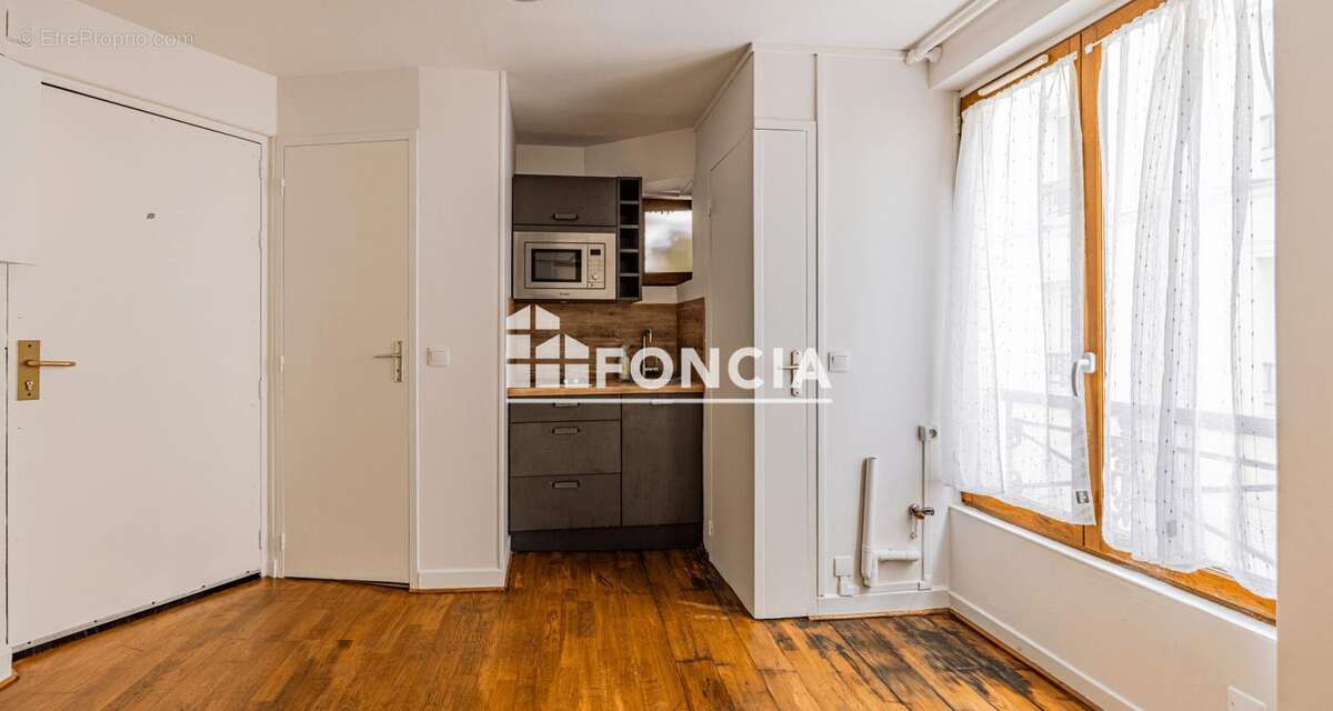Appartement à PARIS-11E