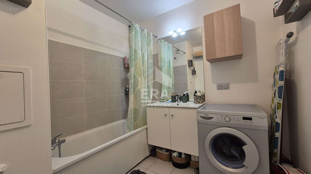 Appartement à BRIE-COMTE-ROBERT