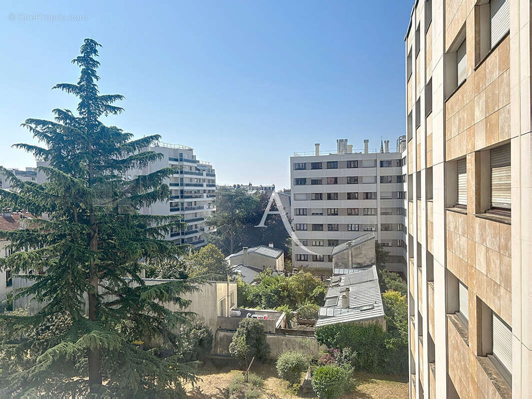 Appartement à PARIS-19E