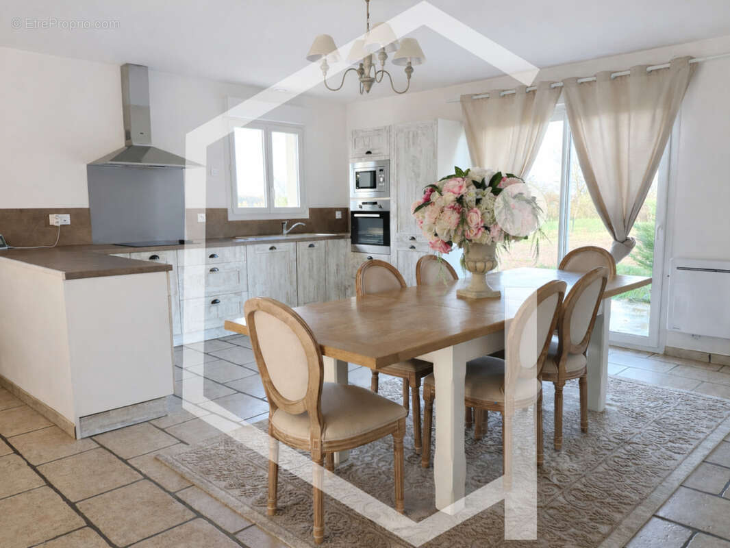 Maison à LA CHARITE-SUR-LOIRE