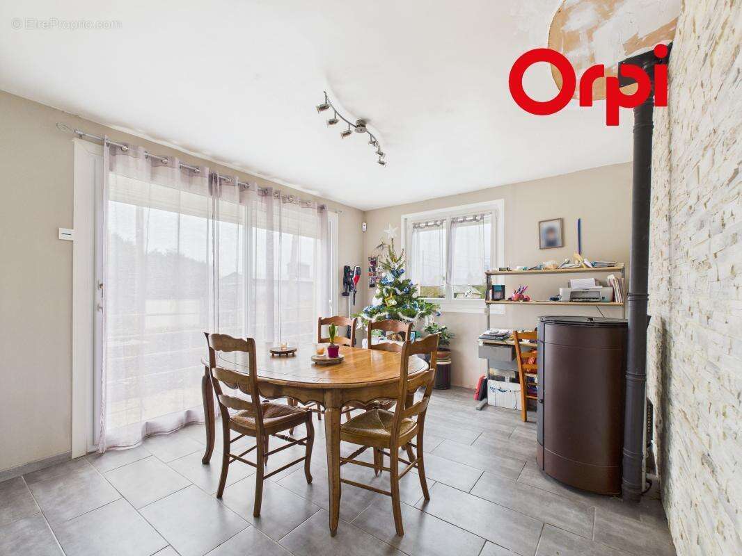 Maison à BEAUMONT-LE-ROGER