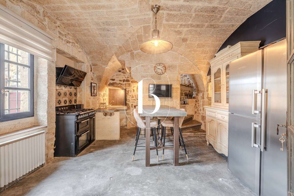 Maison à UZES