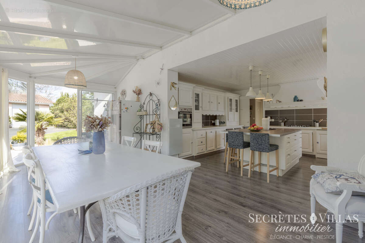 Maison à CARIGNAN-DE-BORDEAUX