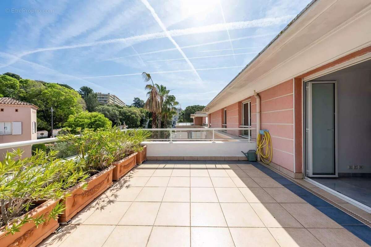 Co-exclusivité - cannes - montrose- vue mer - appartement 5 pieces - terrasse - double garage - photo 13
