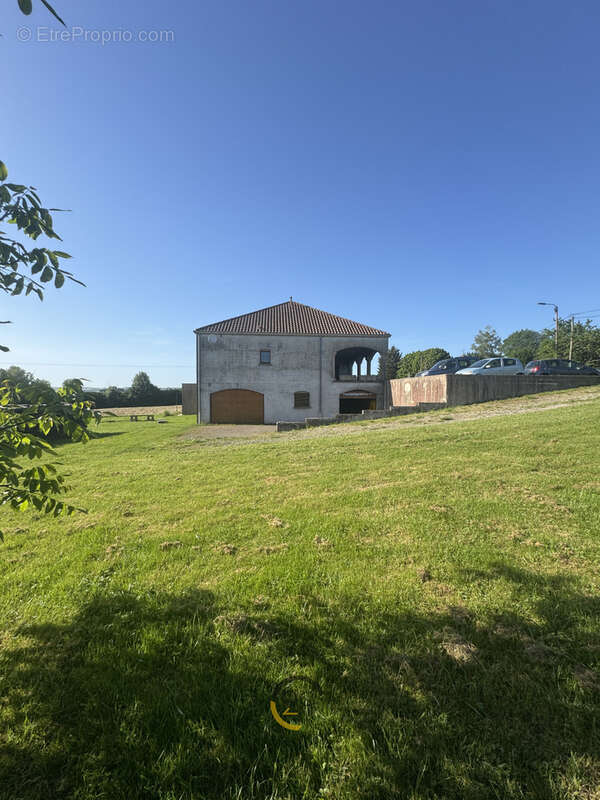 Maison à HAN-DEVANT-PIERREPONT