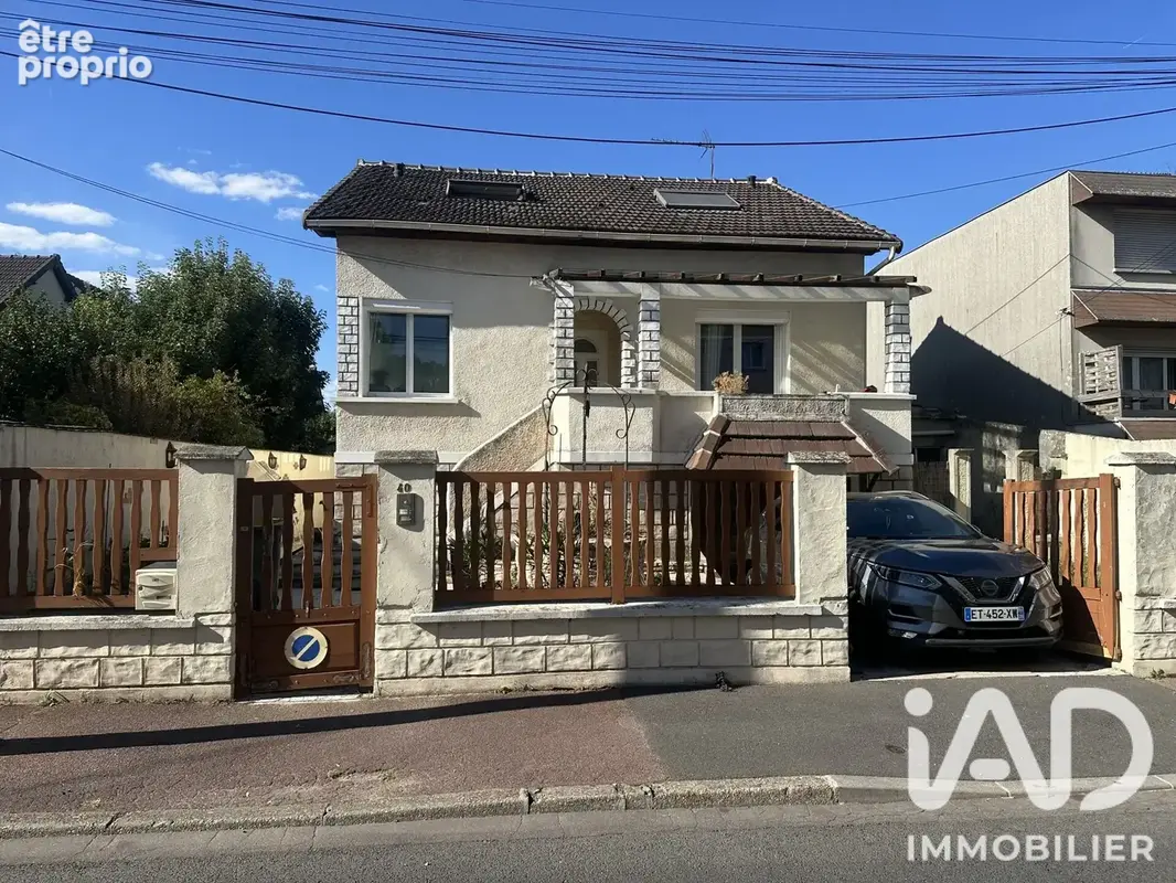 Photo 1 - Maison à LIVRY-GARGAN