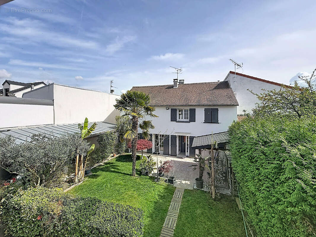 Maison à SAINT-MAUR-DES-FOSSES