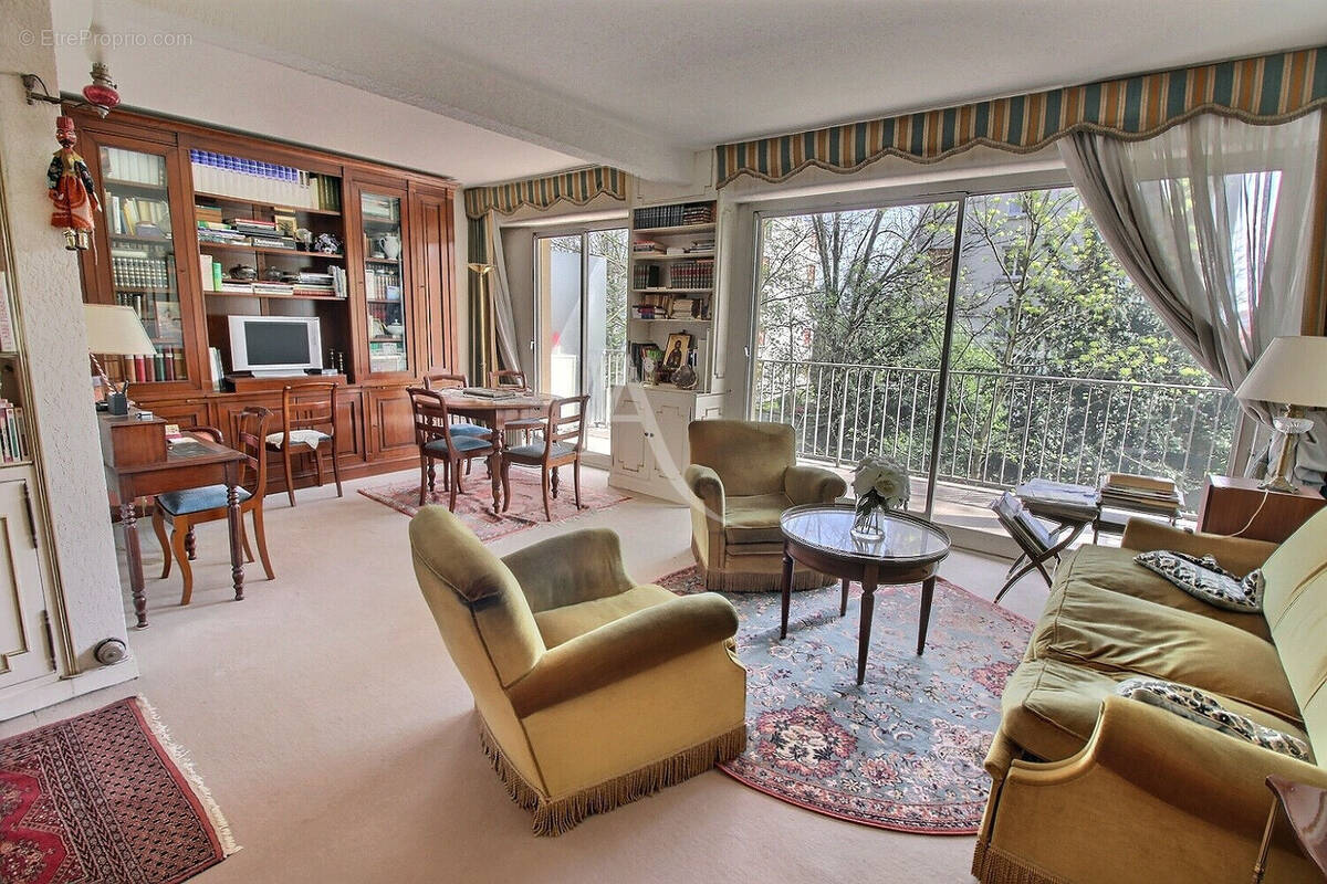 Appartement à THIAIS