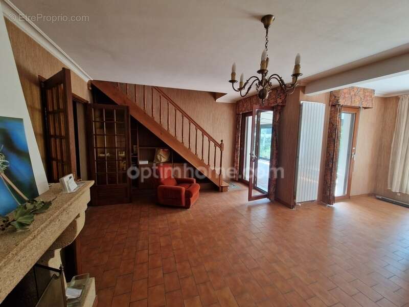 Maison avec grand terrain arboré à ARDON (45) - photo 2
