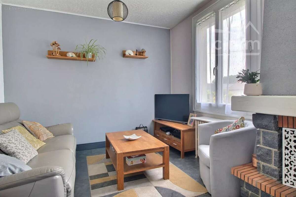 Maison 5 pièces dont 3 chambres, 87m² sur terrain de 994m². - photo 6