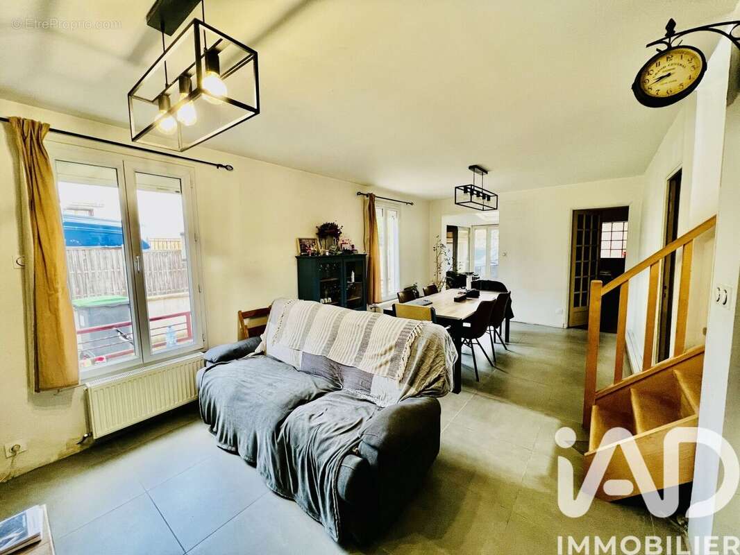 Photo 2 - Maison à MOISSELLES