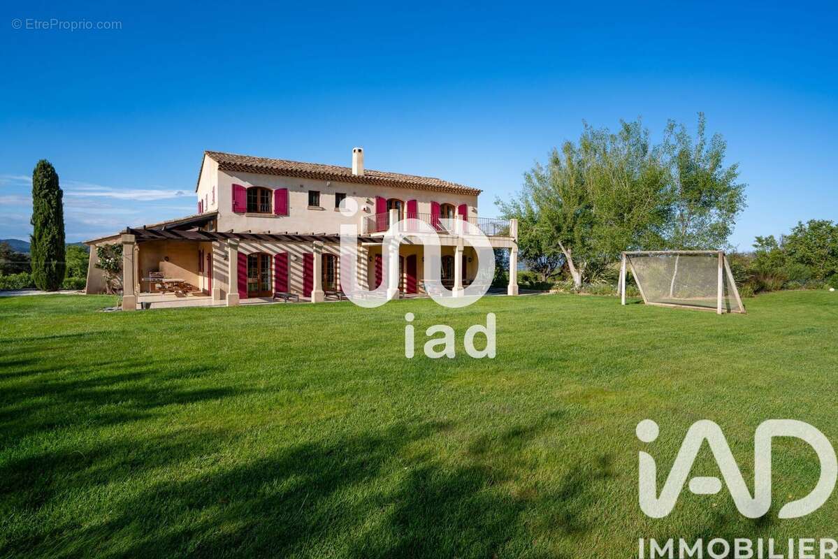 Photo 2 - Maison à COGOLIN