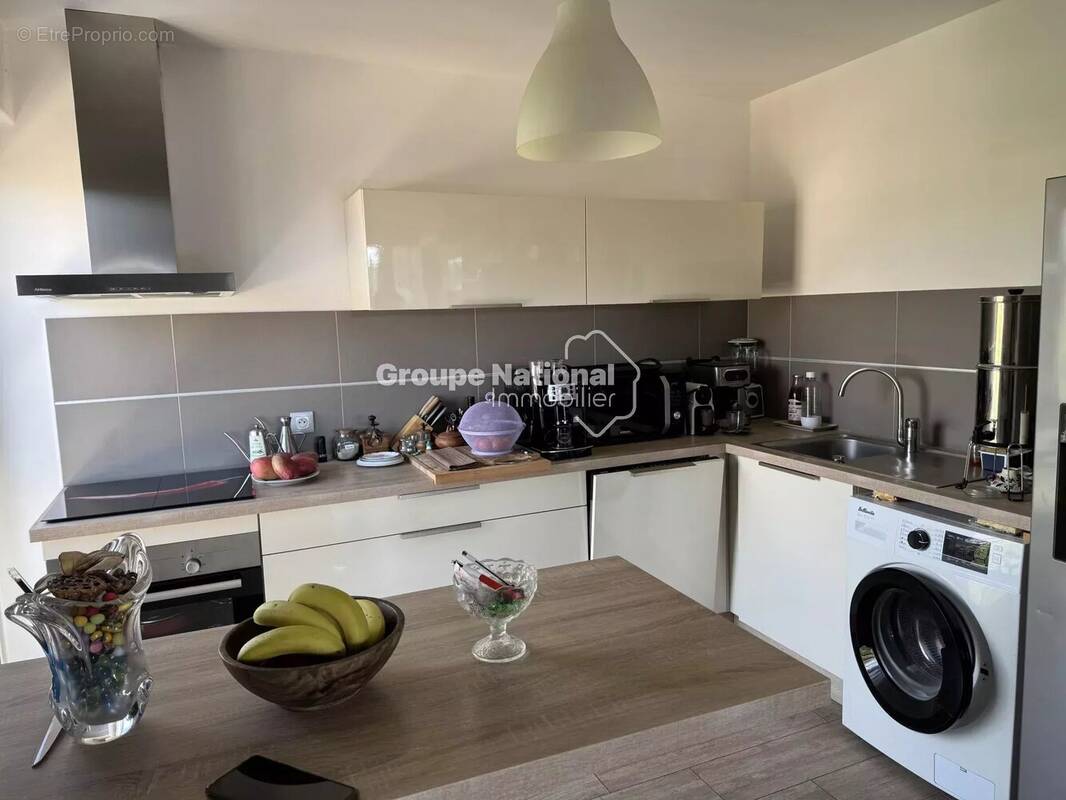 Appartement à SIX-FOURS-LES-PLAGES