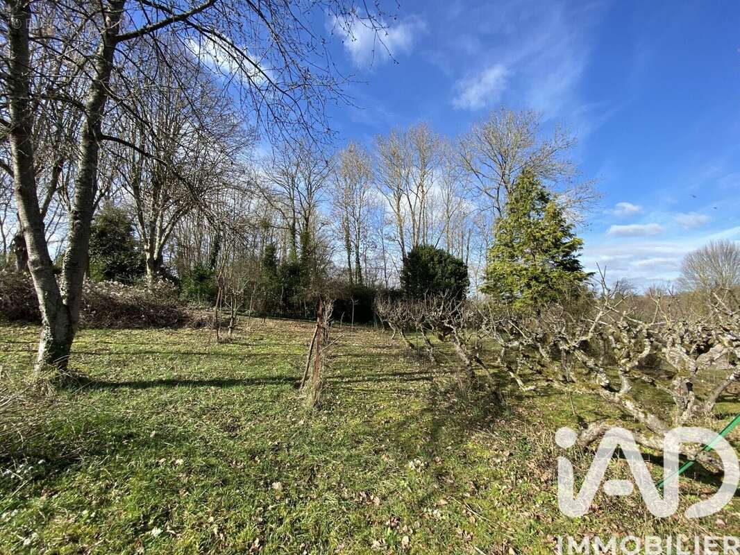 Photo 8 - Terrain à SAINT-MARTIN-DE-NIGELLES