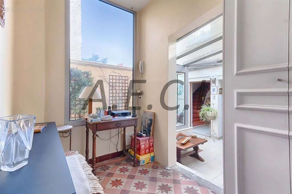 Maison à ASNIERES-SUR-SEINE