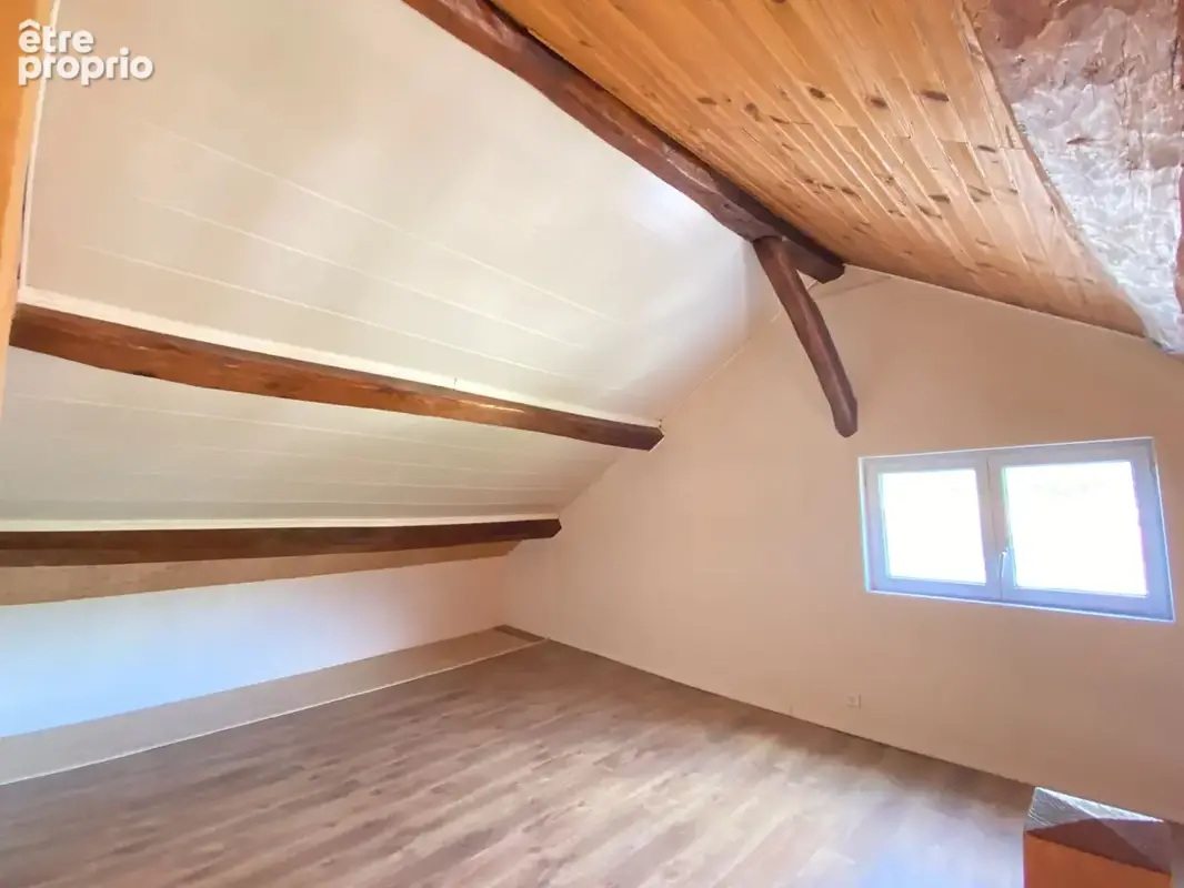 Lot de 2 appartements (T2 + Studio) Vétheuil - 65 m²  (90 m² au sol) - photo 7