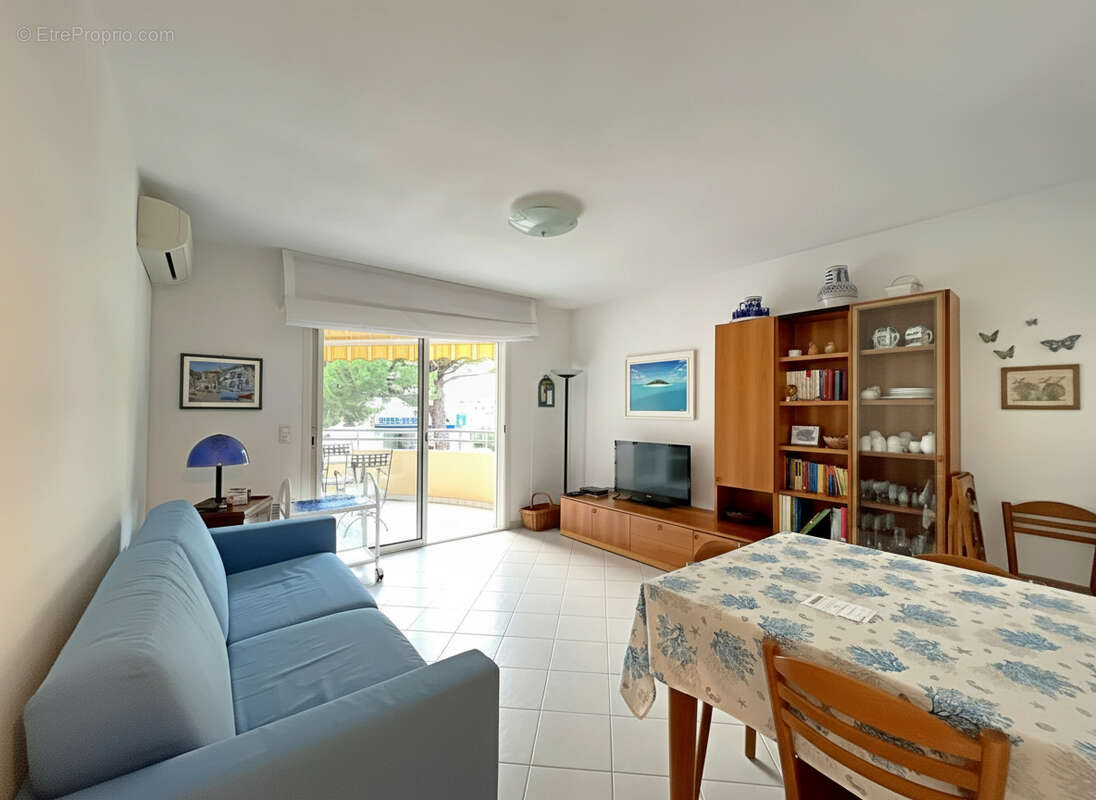 Appartement à FREJUS